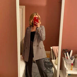 Blazer - Prislapp kvar, skitsnygg och skön! 