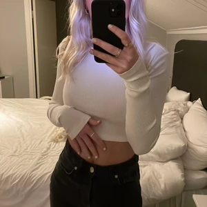 Croppad ribbad topp - Från nakd, knappast använd 🤍