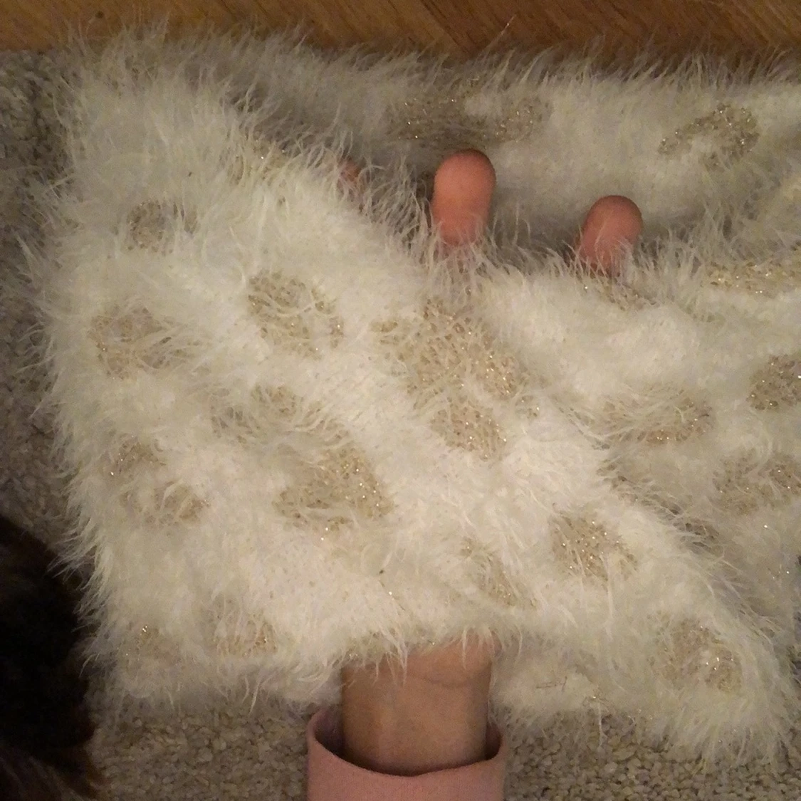 Halsduk med kors i fram  - 91