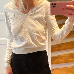 Långärmad tröja från gant  - Långärmad tröja från gant. Har en likada fast i större storlek så använder ej denna längre. Köparen står för frakten💕