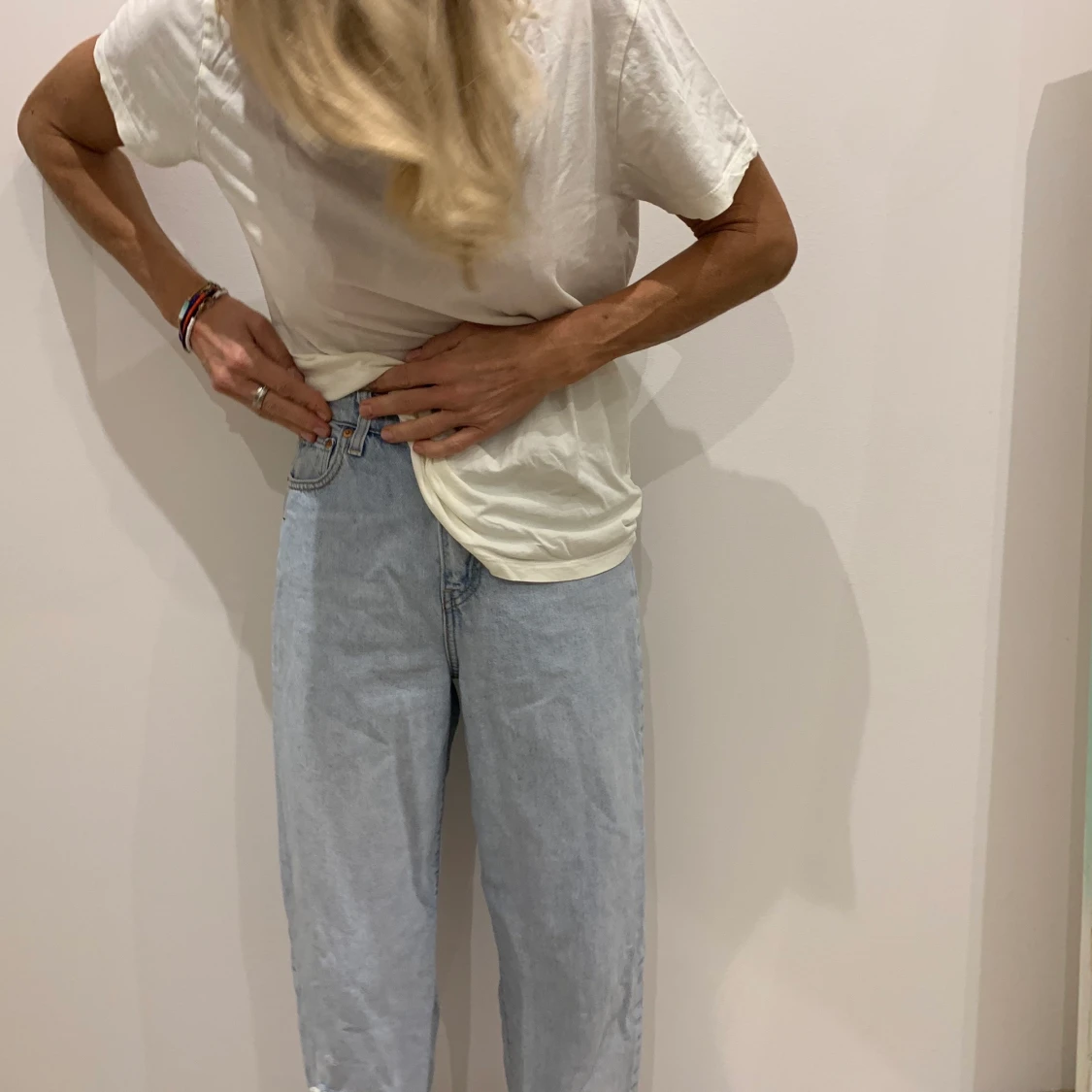 Ljusblå jeans från pull&bear - 91