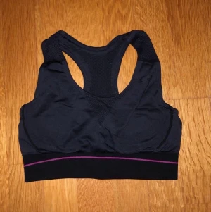 Sport-BH - Väldigt skön sport-bh utan vaddering.