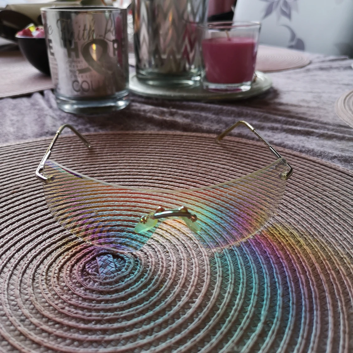 Helt nya solglasögon  - 91