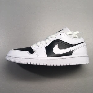 Jordan 1 low Panda  - Helt nya Jordan 1 low Panda 