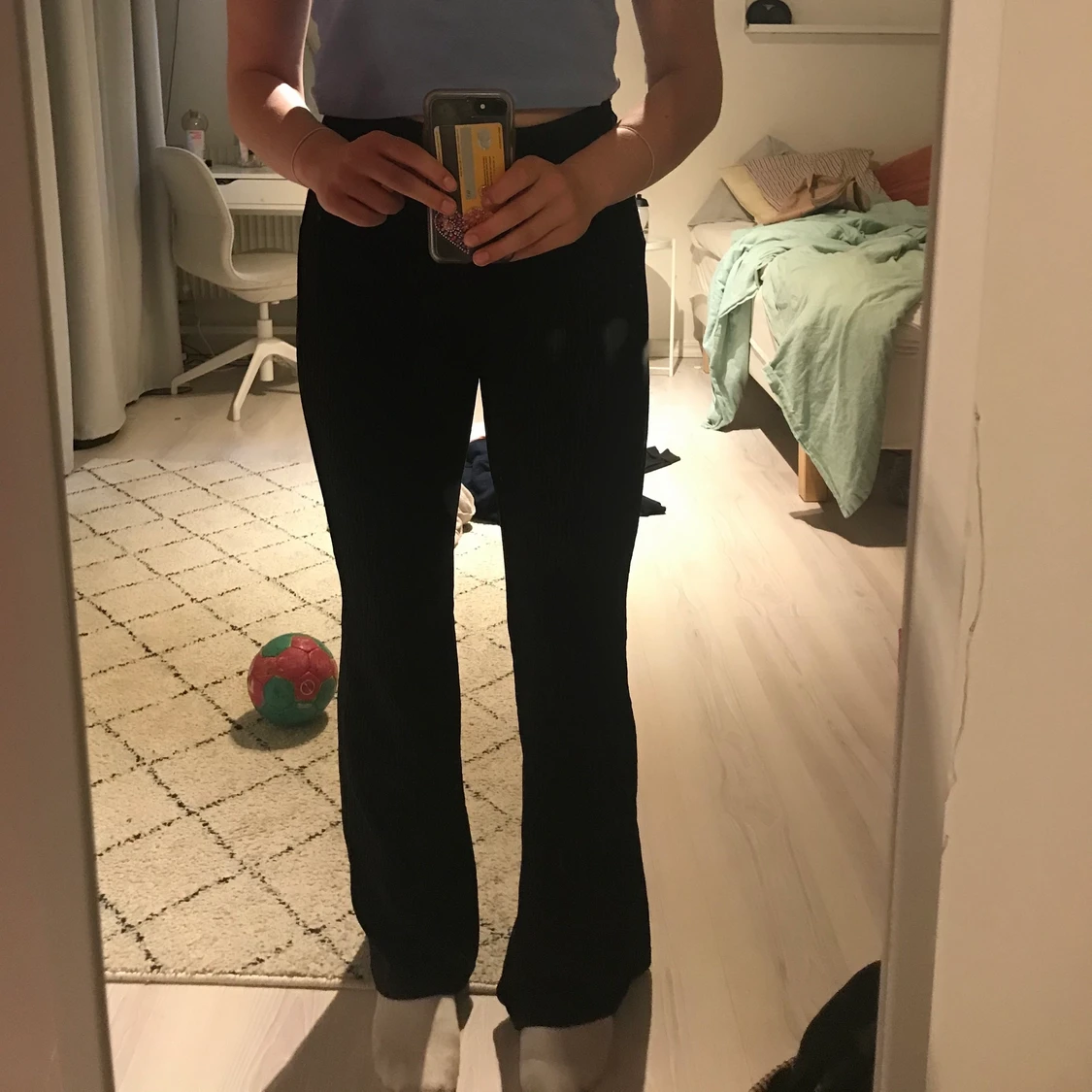 Svarta byxor  - 90