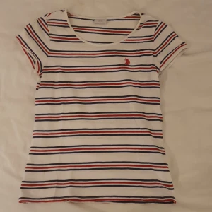 Snygg tröja - Väldigt snygg T-shirt 