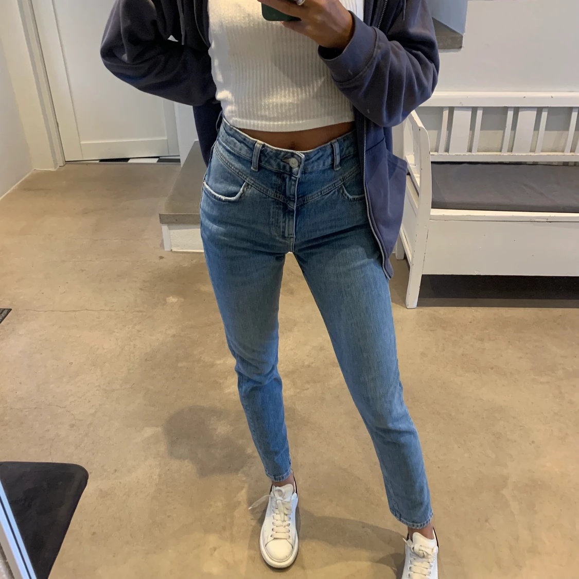 Snygga jeans med detalj