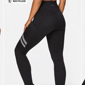 Helt nya Stronger tights i storlek XS - Helt nya Stronger tights i storlek XS. Mitt pris 459 kr. Ordinariepris 799