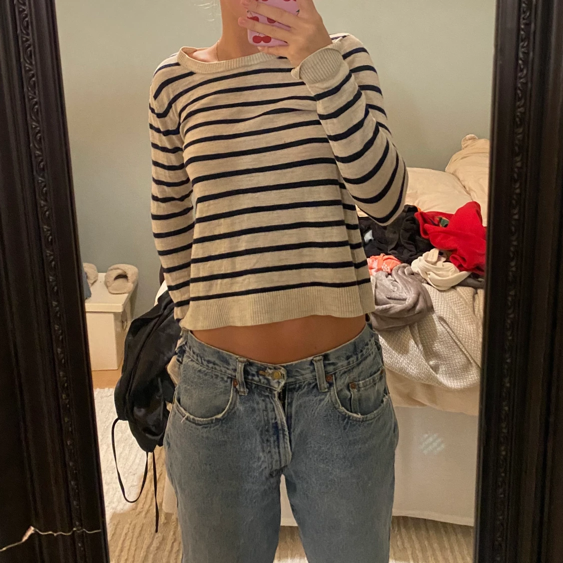 Randig tröja med öppen rygg