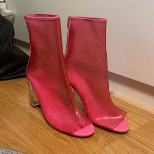 NAKD skor - Klackskor från NAKD strlk 37. Genomskinliga i rosa