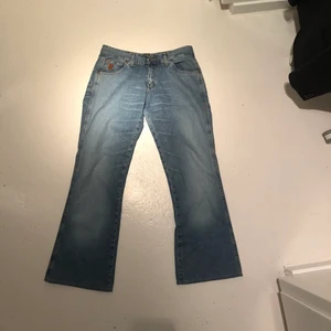 Snygga jeans - As snygga jeans som tyvär inte passar mig :(((( dem är i barnstorlek