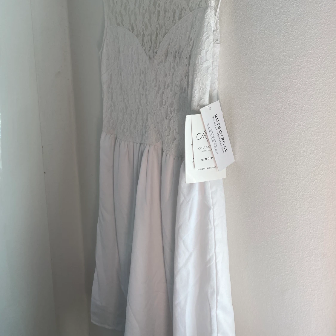 Vit klänning 38 - 90