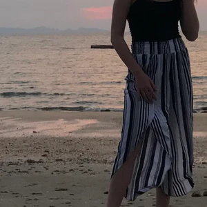 Stranbyxor - Luftiga jätte sköna och fina byxor, lite korta på mig som 178 cm🤍 perfekta till sommaren 