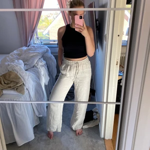 Linné byxor  - Använd ett fåtal gånger, väldigt bra skick