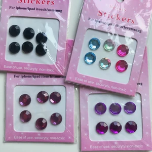 Stickers - Super fina y2k 3D klistermärken i olika färger. Diameter: 1cm. 15 / förpackning + Frakt: 12kr