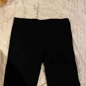  Cykelbyxor  - De va lite för stora för mig.