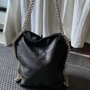 Väska - Fint skick. Knappt använd 