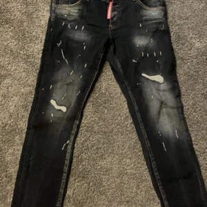Dsq jeans2 - Som nya, säljer för inte min stil