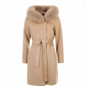 Kappa HELT NY!!!! - Helt ny kappa med äkta päls säljs pga felköp, pris diskuteras vid snabb affär 