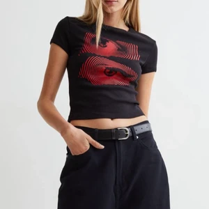 Eye Topp - Slutsåld topp från h&m, aldrig använd!