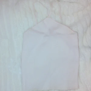 zara linne - super populära och slutsålda linnet från zara!! i den beiga färgen💕💗🧸