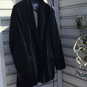 Kapp - I mycket bra skick och passar till båda kön mysig till summer och bra till fri tidFinns fler bilder bud i kommentarna 