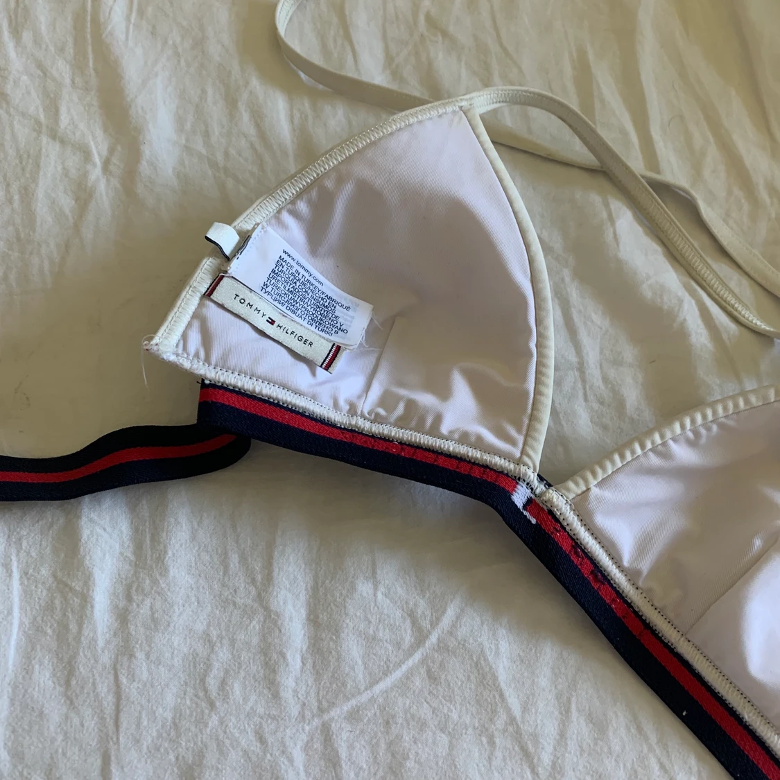 Säljer Tommy Hilfiger bikini  - 91