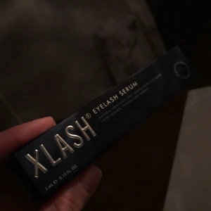 Xlash - Jag säljer min oöppnade Xlash fransserum som jag råkat beställa dubbla av. säljer för 350kr+frakt. Är det fler intresserade så gäller högsta bud!