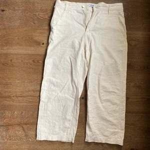 Vida byxor  - Vida byxor från weekday. Storlek 46. Passar mig som är 30/30|||S             Pris kan diskuteras 