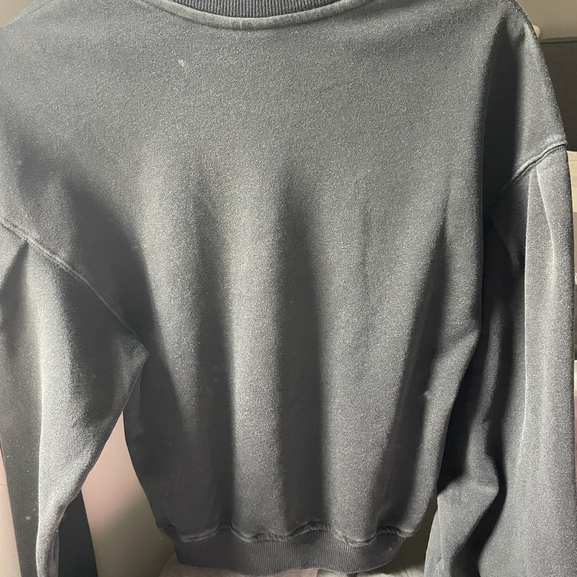 Grå collagetröja  - 27