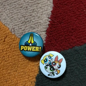 Pins - Söta pins, 10 kr styck