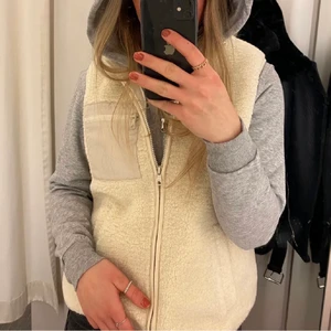 Teddy beige väst lindex - Passar alla storlekar. ❤️