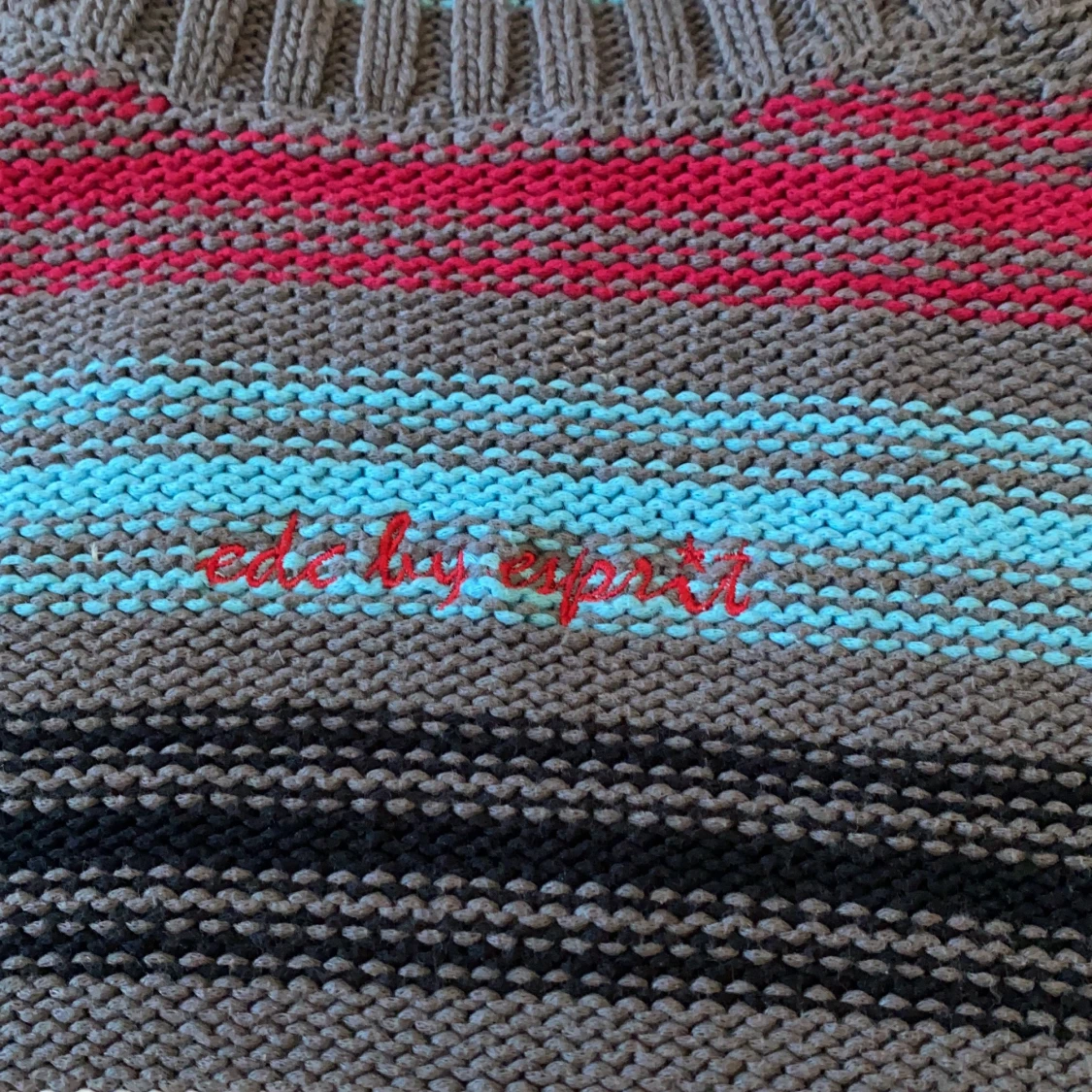 Stickad randig tröja  - 91