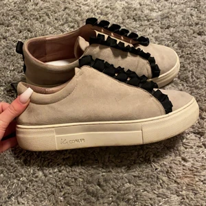 Skor - Fina skor använda fåtal gånger ny pris 1000kr 