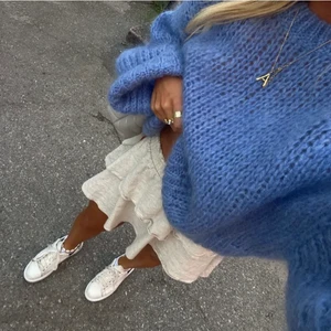 Beige volangkjol - Superfin beige volangkjol i storlek xs💘 Helt oanvänd med prislapp kvar, säljer då jag beställde fel storlek. (Lånade bilder) 