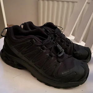 Svarta salomon XA2 pro  - Knappt använda! 