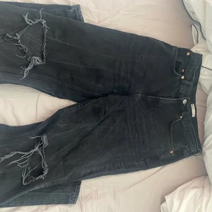 90s high waist jeans - 90s high waist jeans från Ginatricot, aldrig använda endast tvättade. Storlek 38.