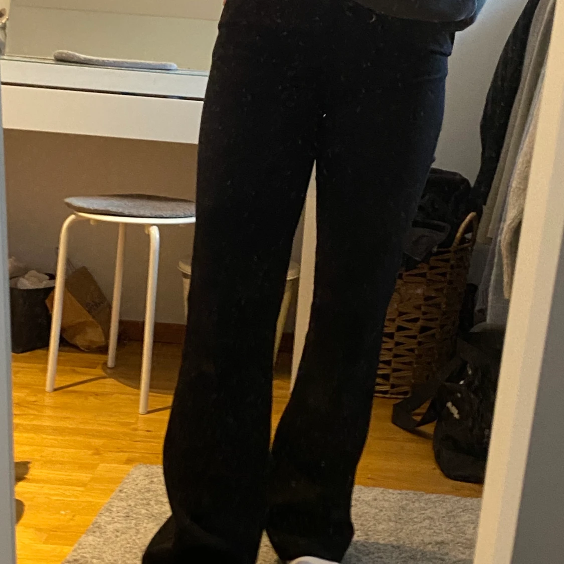 Svarta kostymbyxor  - 91