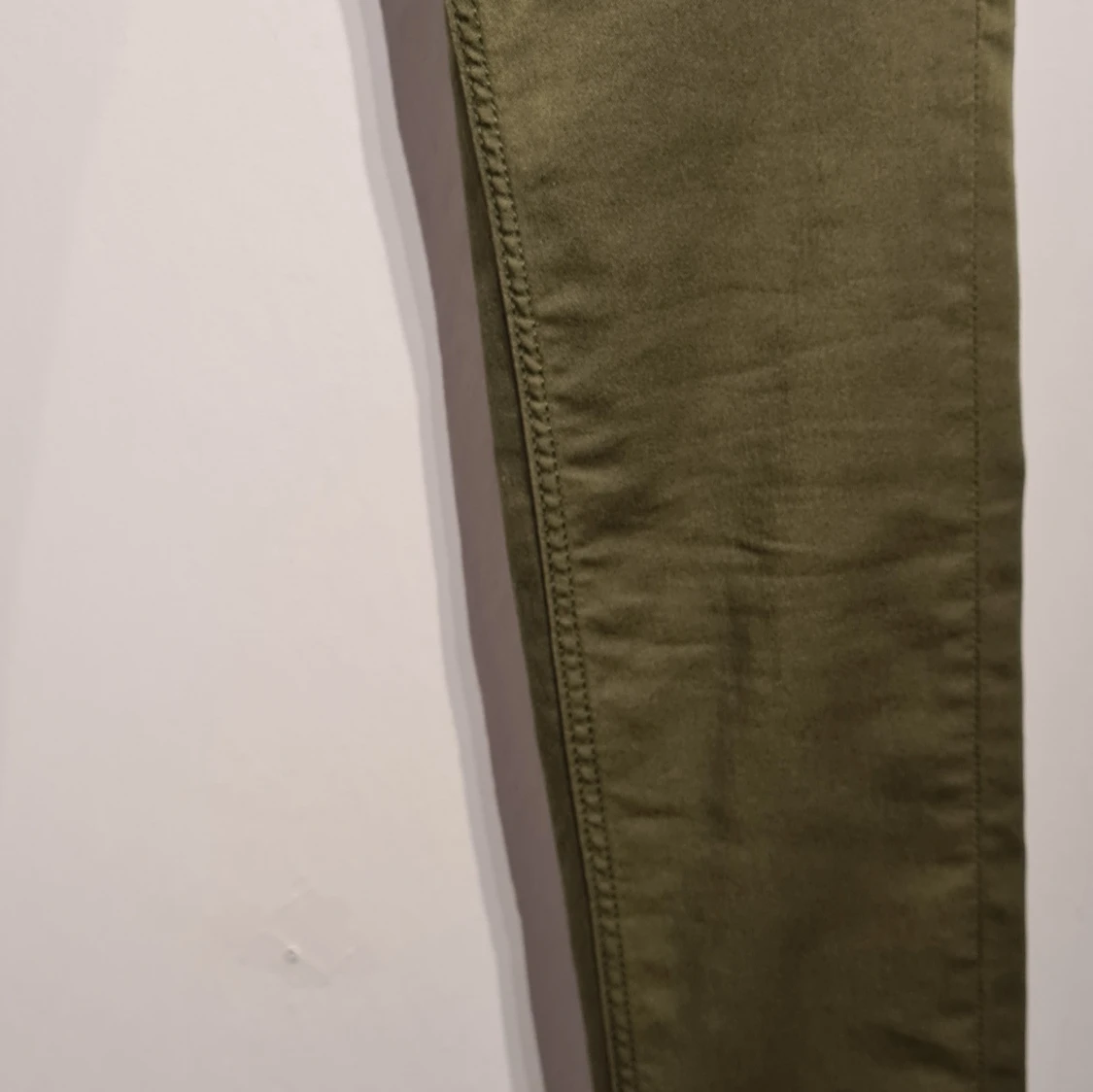 Byxor Kakhi Pieces  - 90