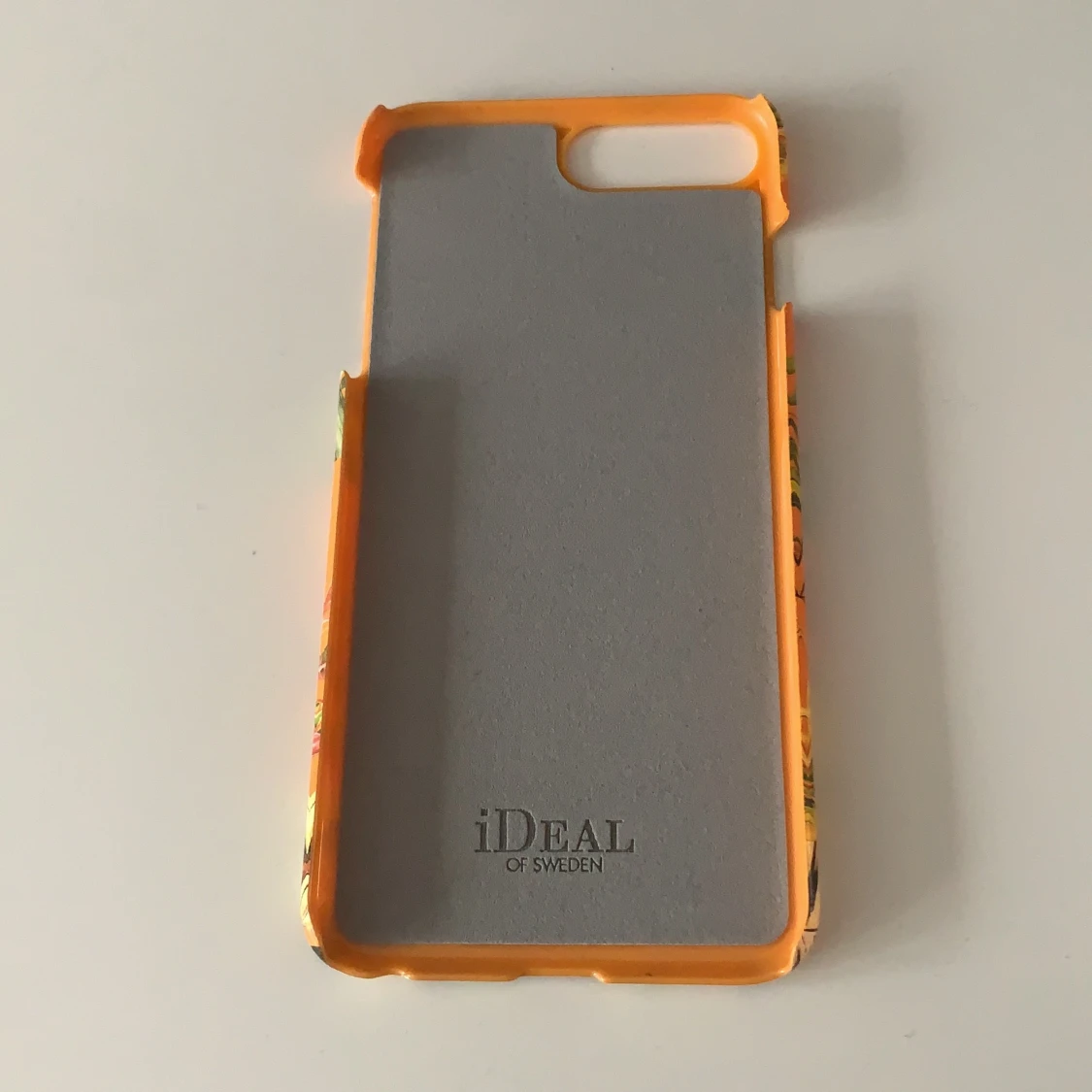 Idel of Sweden mobilskal  - 90