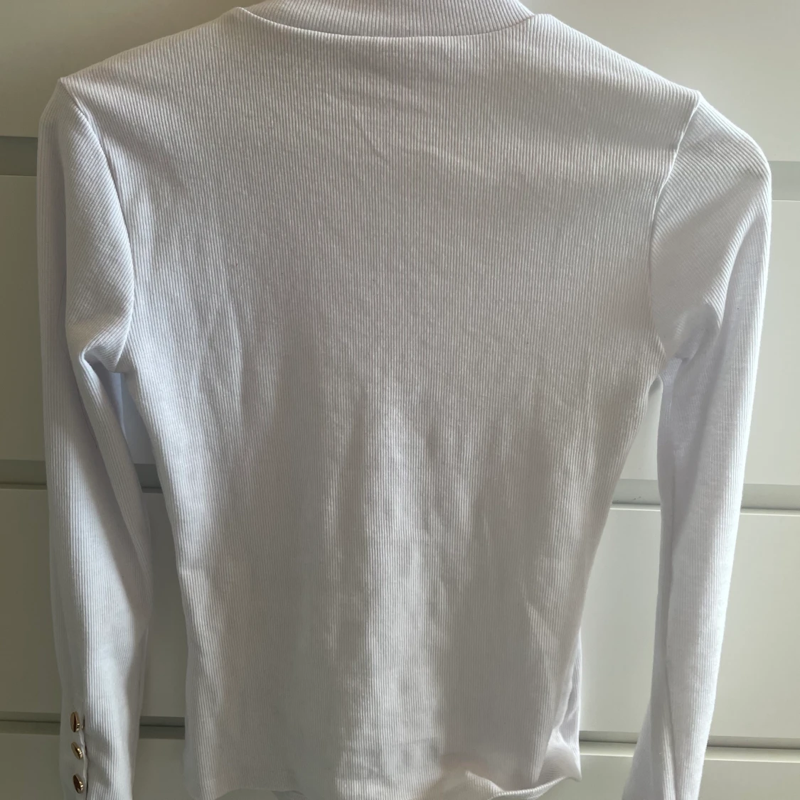 Vit tröja i stl S  - 90