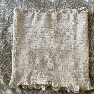  Strapless räfflad tröja från H&M   - Bekväm men änväfer inte den längre