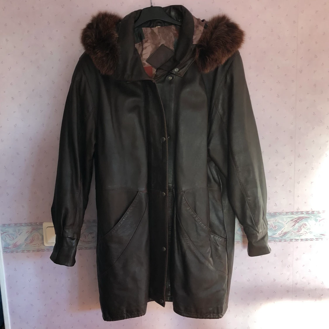 Jacka med pälskrage - 91