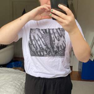 Fin tshirt med coolt tryck från en fotograf