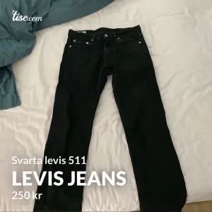 Levis jeans bra skick