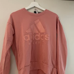 Adidas tröja - Bra skick, Storlek:S 