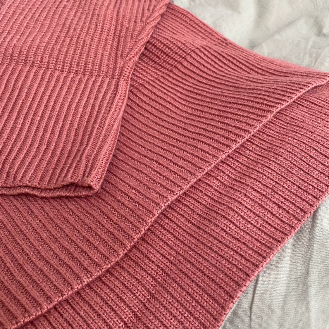 gammelrosa stickad polotröja - 90