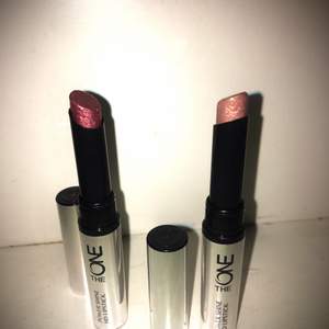The One Power Shine HD Lipstick i färgerna Lustrous Nude & Pink Lemonade. Endast testade men rengjorda.😍