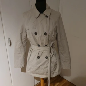 Vår/sommar kappa - En kappa funkar bra när det är lite varmare ute