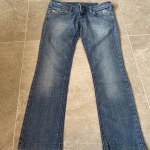 Fina lågmidjade Diesel jeans💕 - Urgulliga ljusblå lågmidjade diesel jeans✨